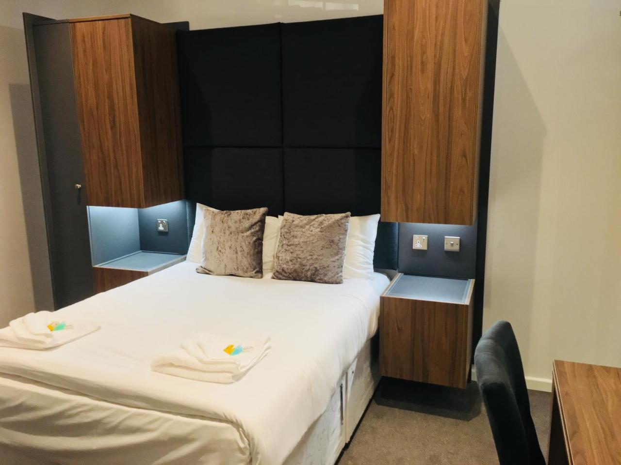 Chambre Double - Salle de Bains Privative